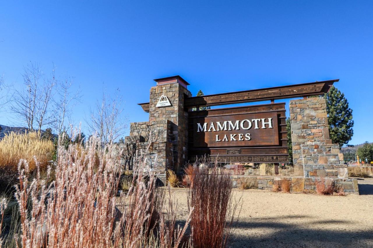 Mammoth Green 118 Located On Sierra Star Golf Course, Private Patio, Summer Pool Condo แมมมอธ เลกส์ ภายนอก รูปภาพ